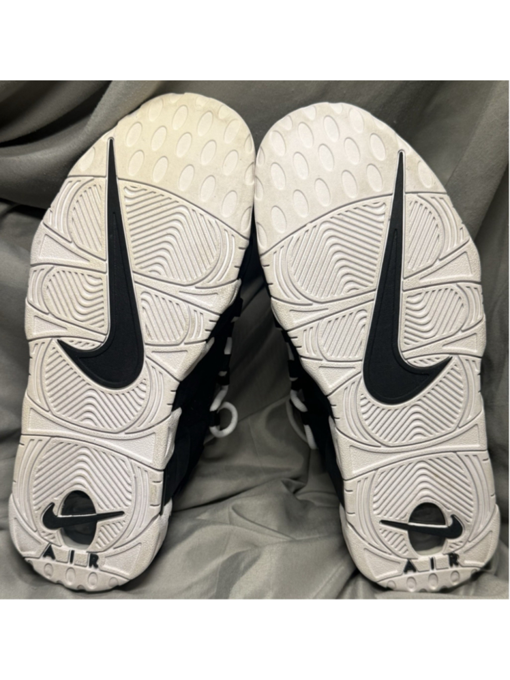 Size 9- Mens Nike Air More Money Black White AJ2998-001 With OG BOX - Picture 6 of 9